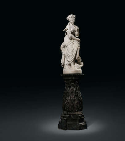 A WHITE MARBLE FIGURE OF ALLEGORY OF SPRING - photo 1