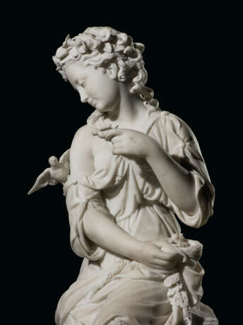 A WHITE MARBLE FIGURE OF ALLEGORY OF SPRING - photo 3