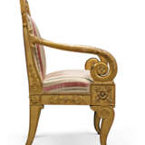 A SET OF FOUR ITALIAN GILTWOOD FAUTEUILS - photo 2