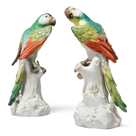 A PAIR OF MEISSEN PORCELAIN LARGE MODELS OF PARROTS - photo 7