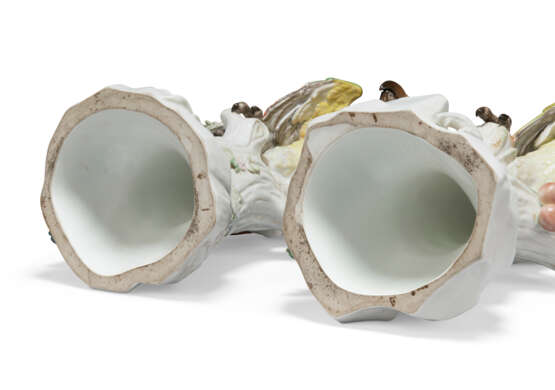 A PAIR OF MEISSEN PORCELAIN LARGE MODELS OF PARROTS - photo 8