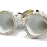 A PAIR OF MEISSEN PORCELAIN LARGE MODELS OF PARROTS - photo 8