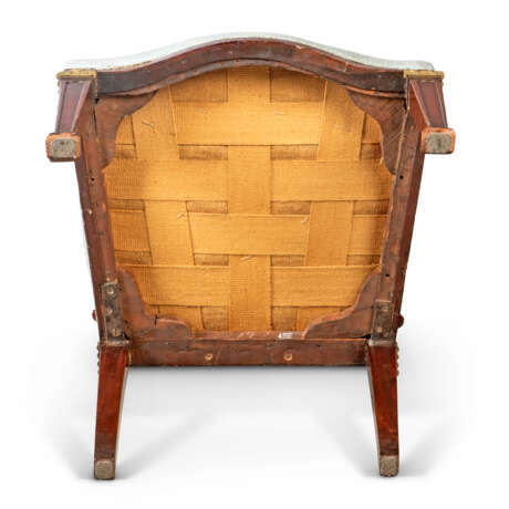 A SET OF NINETEEN GEORGE III MAHOGANY DINING-CHAIRS - Foto 7