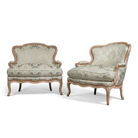 A PAIR OF LOUIS XV GREY AND RED-PAINTED MARQUISES - photo 1