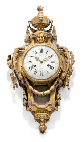 A LATE LOUIS XV ORMOLU CARTEL CLOCK - photo 1