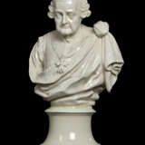 AN ALCORA WHITE PORCELAIN BUST OF DON PEDRO PABLO ABARCA DE BOLEA, 10TH COUNT OF ARANDA - photo 6