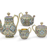 A RUSSIAN CLOISONNÉ ENAMEL SILVER-GILT TEA AND COFFEE SERVICE - фото 1