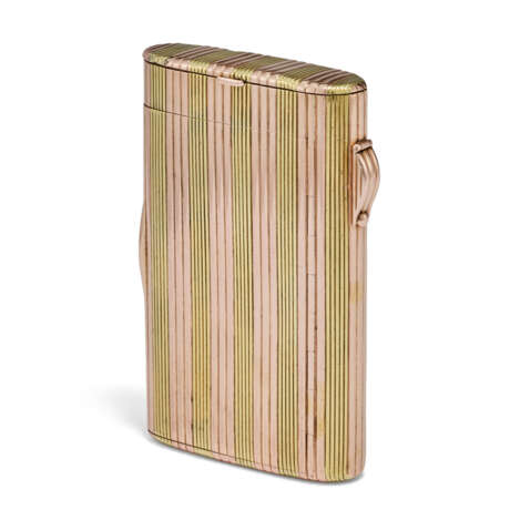 A TWO-COLOUR GOLD CIGARETTE CASE - photo 1 A TWO-COLOUR GOLD CIGARETTE CASE - photo 1