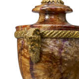 AN ASSEMBLED THREE-PIECE ORMOLU-MOUNTED BLUE JOHN AND FLUORSPAR GARNITURE - photo 4