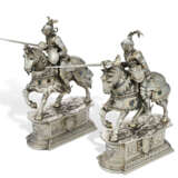 A PAIR OF GERMAN HARDSTONE-MOUNTED SILVER FIGURES OF JOUSTING KNIGHTS - photo 1