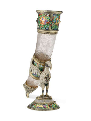 AN AUSTRIAN SILVER AND ENAMEL-MOUNTED ROCK CRYSTAL CORNUCOPIA - Foto 2