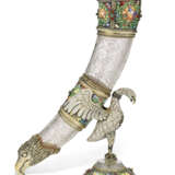 AN AUSTRIAN SILVER AND ENAMEL-MOUNTED ROCK CRYSTAL CORNUCOPIA - Foto 5