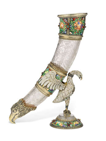 AN AUSTRIAN SILVER AND ENAMEL-MOUNTED ROCK CRYSTAL CORNUCOPIA - Foto 5