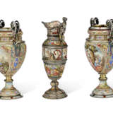 A GROUP OF THREE AUSTRIAN SILVER AND ENAMEL VESSELS - Foto 3