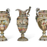A GROUP OF THREE AUSTRIAN SILVER AND ENAMEL VESSELS - Foto 4