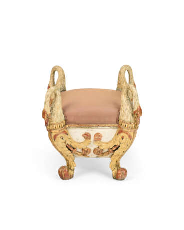 A PAIR OF NORTH ITALIAN POLYCHROME-PAINTED AND PARCEL-GILT STOOLS - photo 4