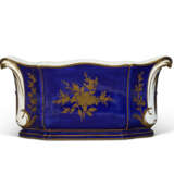 A SEVRES PORCELAIN 'BLEU NOUVEAU' OVAL FLOWER VASE (CUVETTE A FLEURS 'ROUSSEL’) - photo 5
