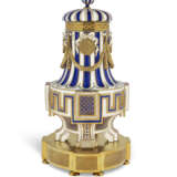 AN ORMOLU-MOUNTED SEVRES PORCELAIN 'BLEU NOUVEAU' VASE AND A COVER (VASE GREC 'A MEDAILLONS', 1ERE GRANDEUR) - photo 3