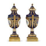 A PAIR OF ORMOLU-MOUNTED SEVRES PORCELAIN 'BLEU NOUVEAU' VASES (VASES CHAPELET) AND TWO COVERS - photo 5