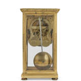 A LOUIS XVI ORMOLU MANTEL CLOCK - фото 4