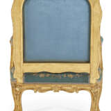 A FRENCH GILTWOOD AND AUBUSSON TAPESTERY FIVE-PIECE SALON SUITE - photo 9