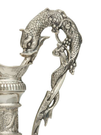 A PAIR OF ELIZABETH II LARGE SILVER EWERS - photo 3