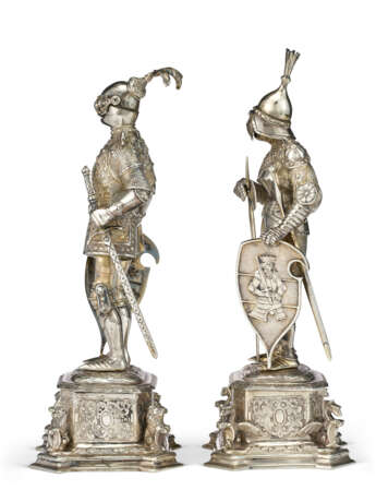 A PAIR OF GERMAN SILVER KNIGHTS - photo 5