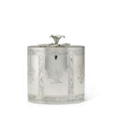A GEORGE III SILVER TEA CADDY - фото 2