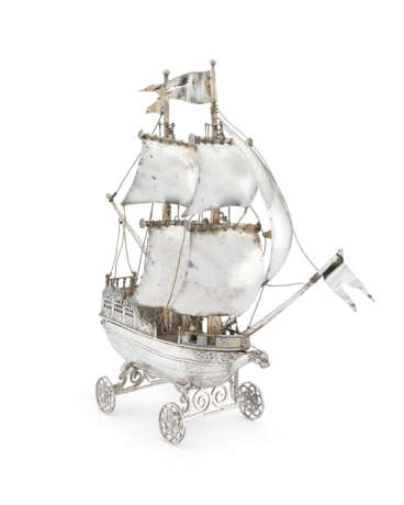 A GERMAN SILVER NEF - photo 1