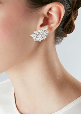 DIAMOND CLUSTER EARRINGS - photo 2