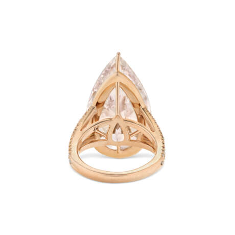 COLORED DIAMOND AND DIAMOND RING - photo 5