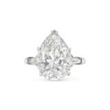 HARRY WINSTON DIAMOND RING - photo 4