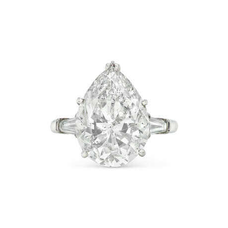 HARRY WINSTON DIAMOND RING - photo 4
