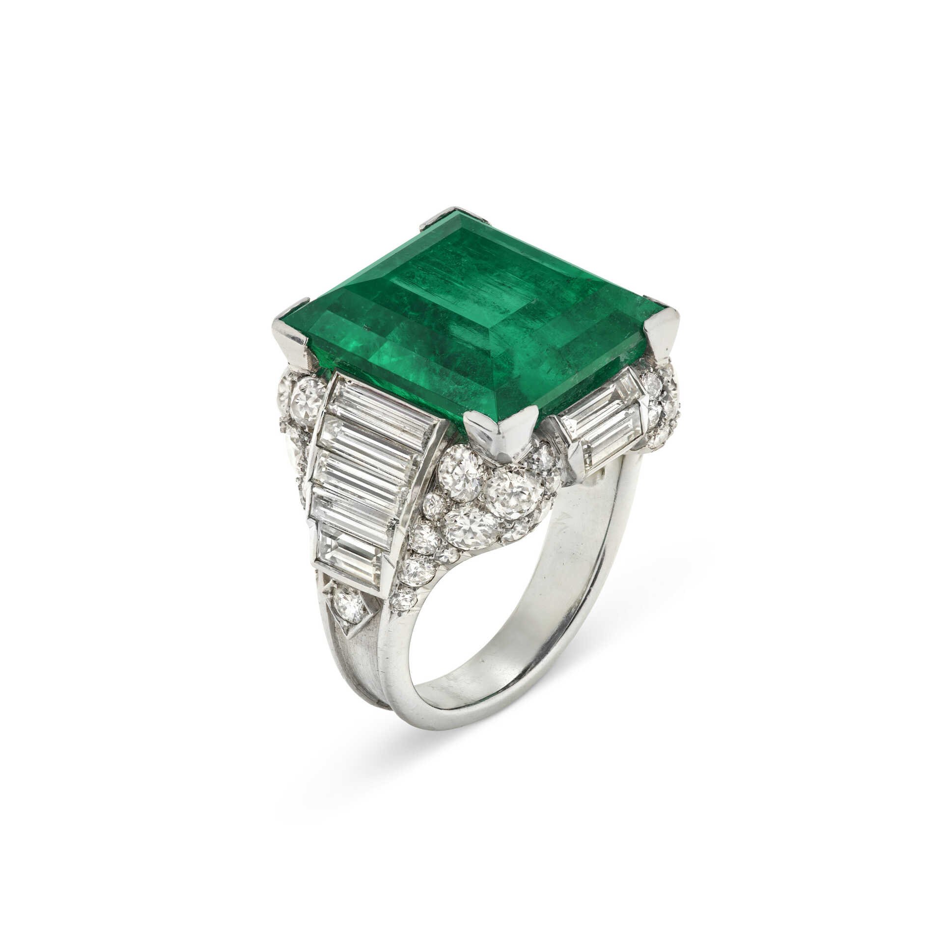 EMERALD AND DIAMOND RING EMERALD AND DIAMOND RING