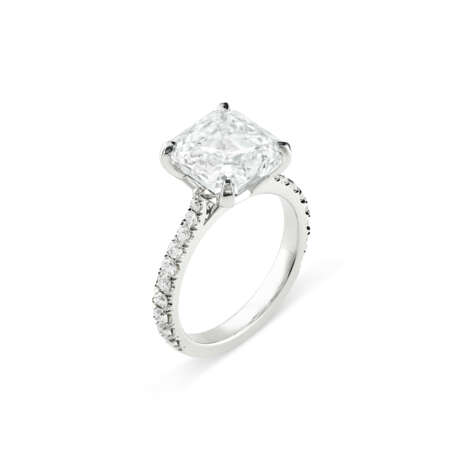 DIAMOND RING - photo 1