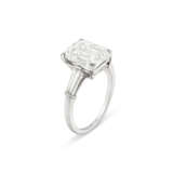 VAN CLEEF & ARPELS DIAMOND RING AND DAVID WEBB GOLD RING JACKET - photo 5