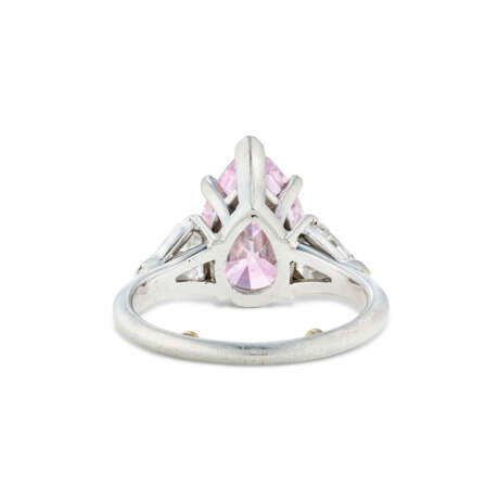 COLORED DIAMOND AND DIAMOND RING - photo 5