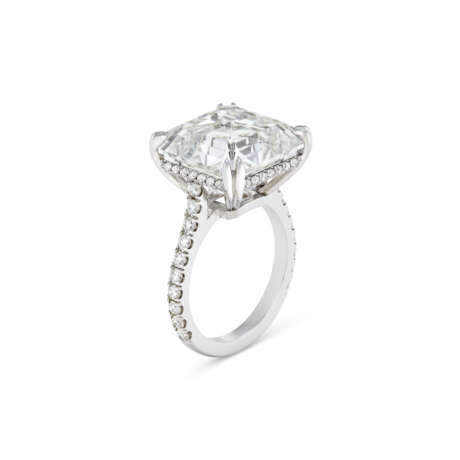 DIAMOND RING - photo 1
