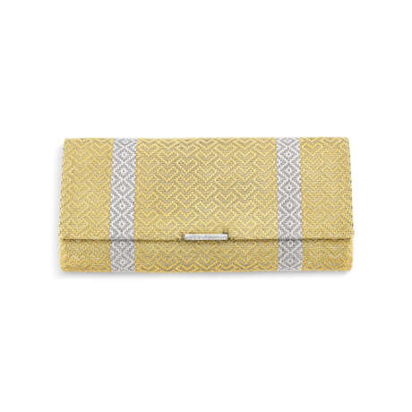 VAN CLEEF & ARPELS GOLD AND DIAMOND EVENING BAG AND COMPACT - Foto 3