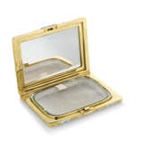 VAN CLEEF & ARPELS GOLD AND DIAMOND EVENING BAG AND COMPACT - Foto 8