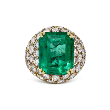 VAN CLEEF & ARPELS EMERALD AND DIAMOND RING - Foto 4