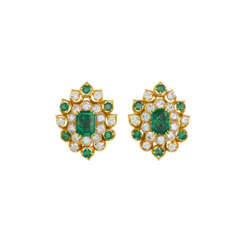 VAN CLEEF & ARPELS EMERALD AND DIAMOND EARRINGS