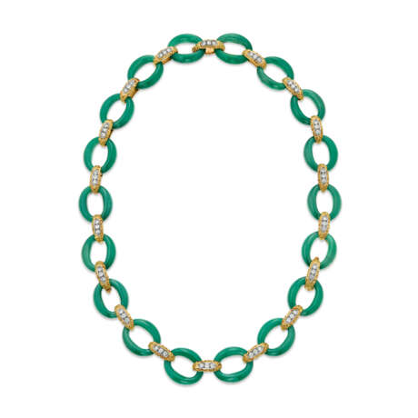 VAN CLEEF & ARPELS CHRYSOPRASE AND DIAMOND NECKLACE - photo 1