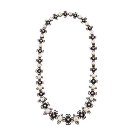 NATURAL AND CULTURED PEARL AND DIAMOND NECKLACE - фото 1