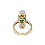 ANTIQUE EMERALD AND DIAMOND RING - photo 5