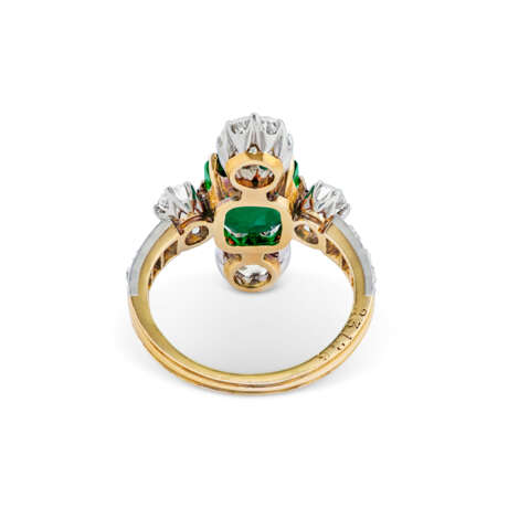 ANTIQUE EMERALD AND DIAMOND RING - Foto 5
