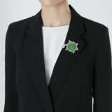 PETOCHI CARVED EMERALD AND DIAMOND TURTLE BROOCH - Foto 2