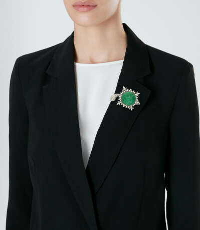 PETOCHI CARVED EMERALD AND DIAMOND TURTLE BROOCH - Foto 2