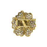 SET OF COLORED DIAMOND AND DIAMOND FLOWER JEWELRY - photo 6