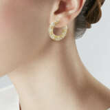 VAN CLEEF & ARPELS DIAMOND AND GOLD HOOP EARRINGS - photo 2